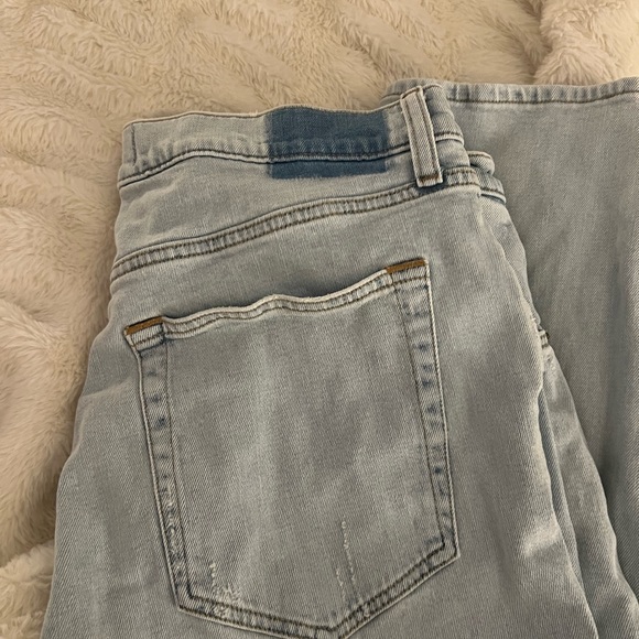 Abercrombie curve love ultra high rise 90s jeans light with vent hem - Picture 3 of 5